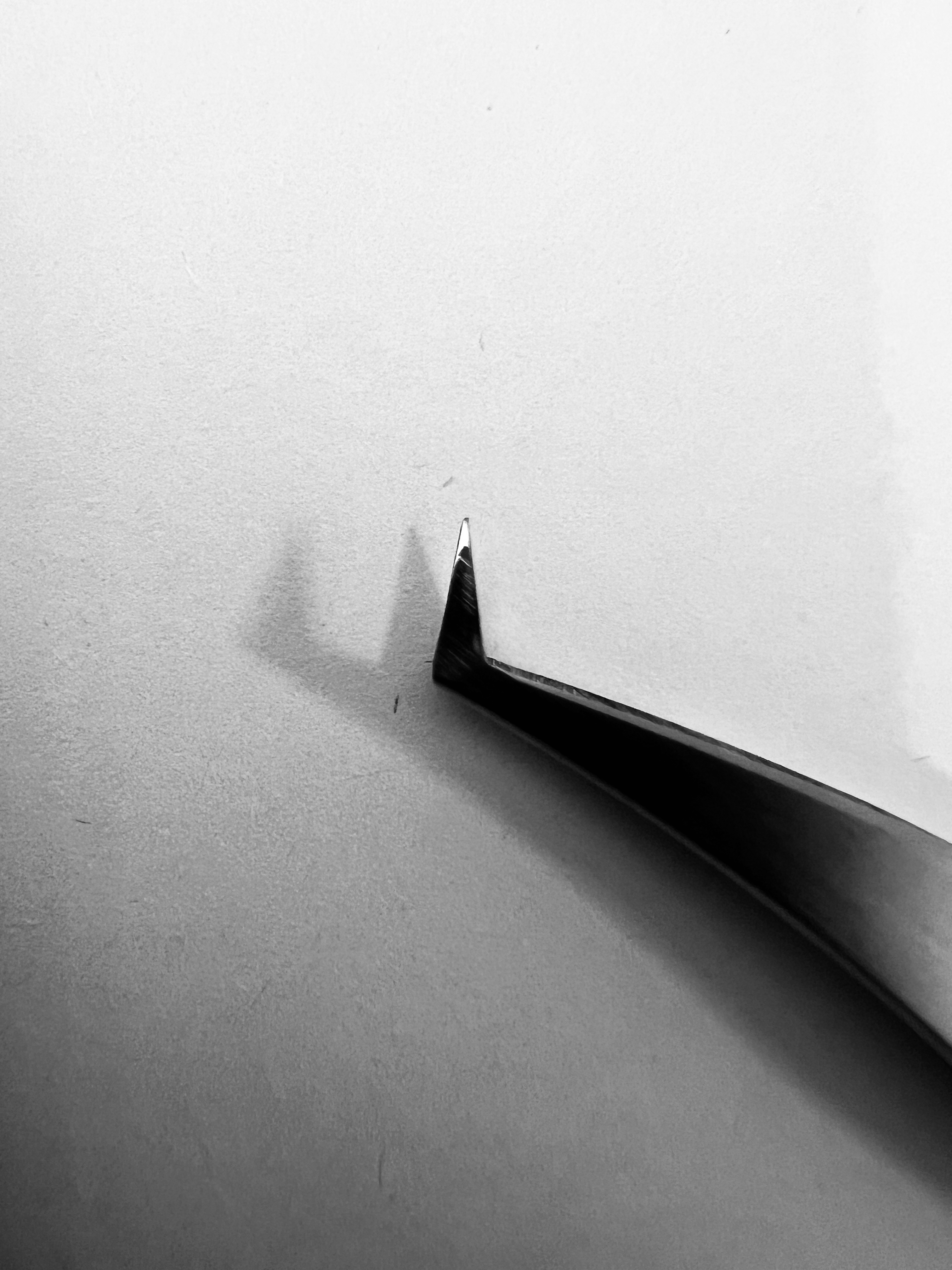 Пинцет AURA №2 "Мини Топорик" .