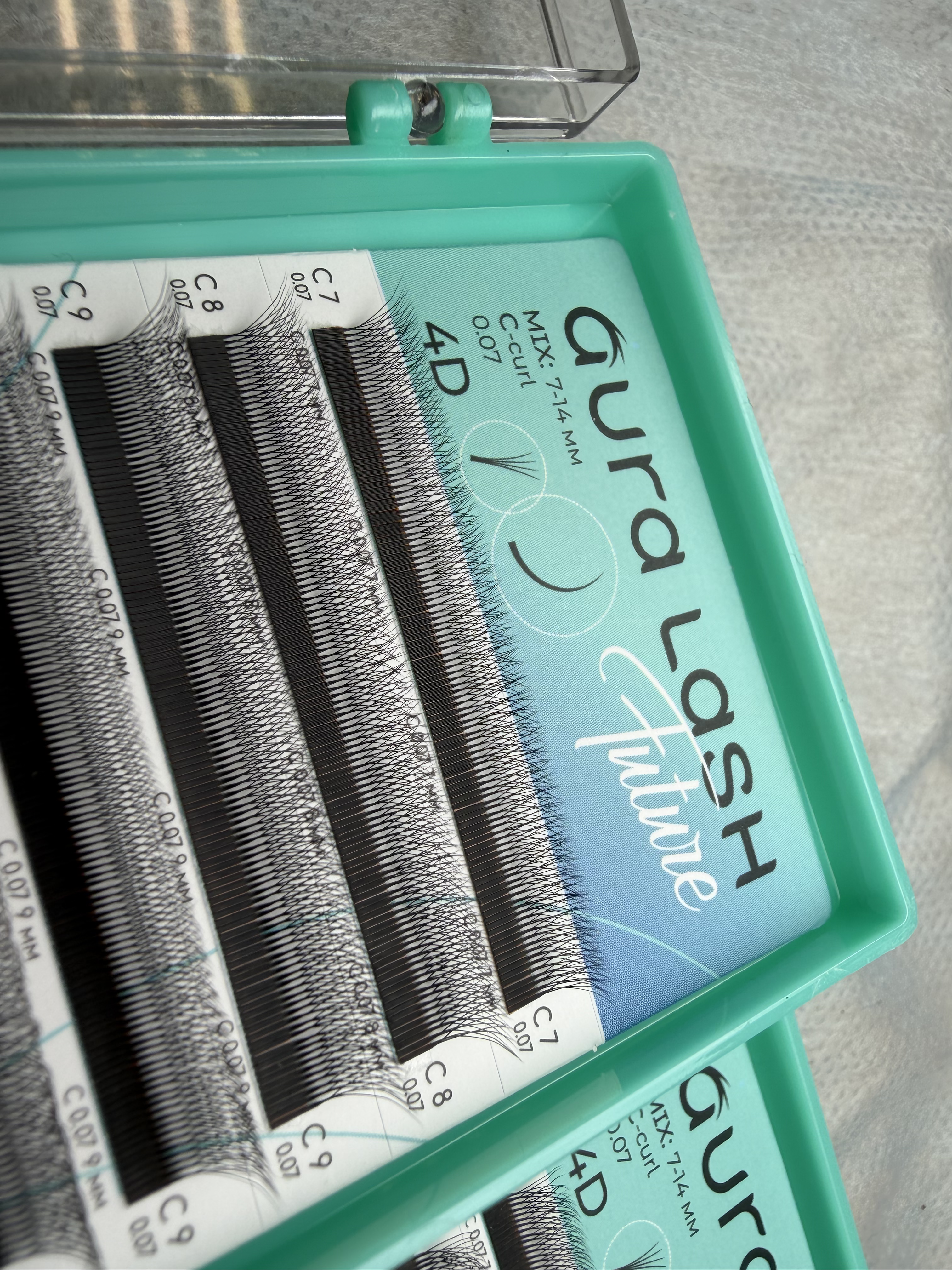 Ресницы AURA LASH 4D Черные Микс  (12 линий)